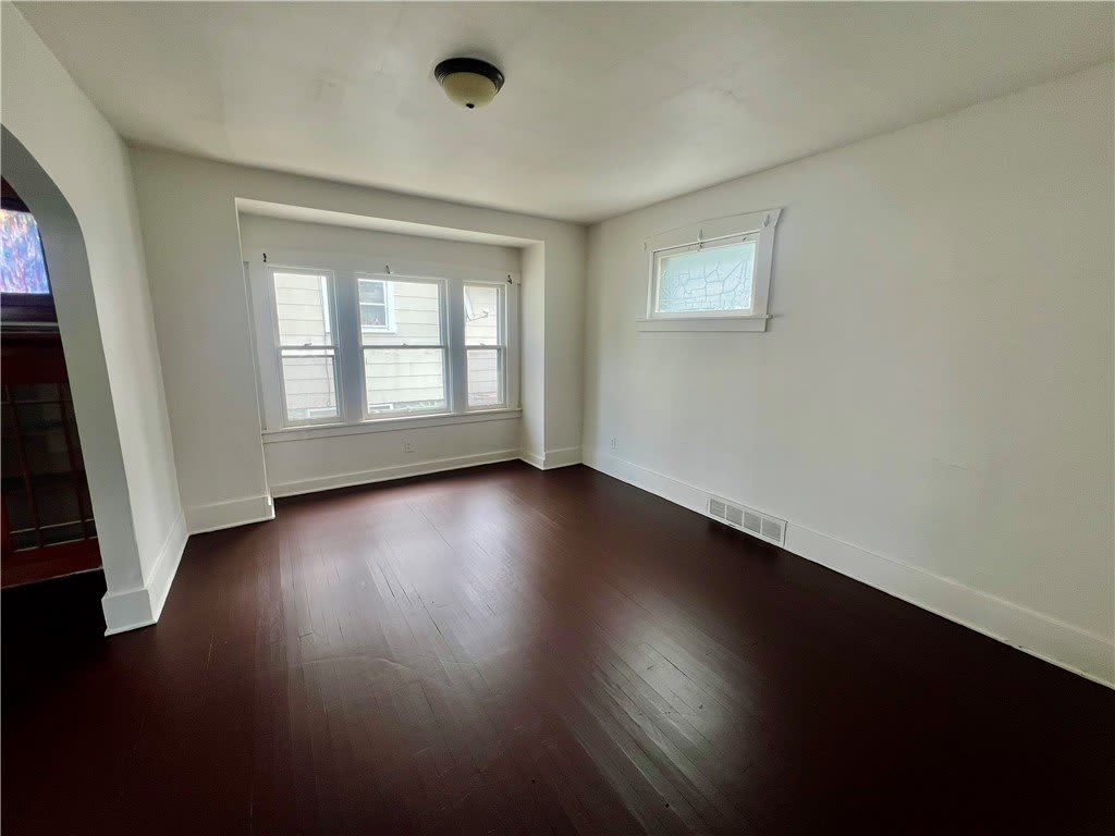 1115 Bond St – photo 3