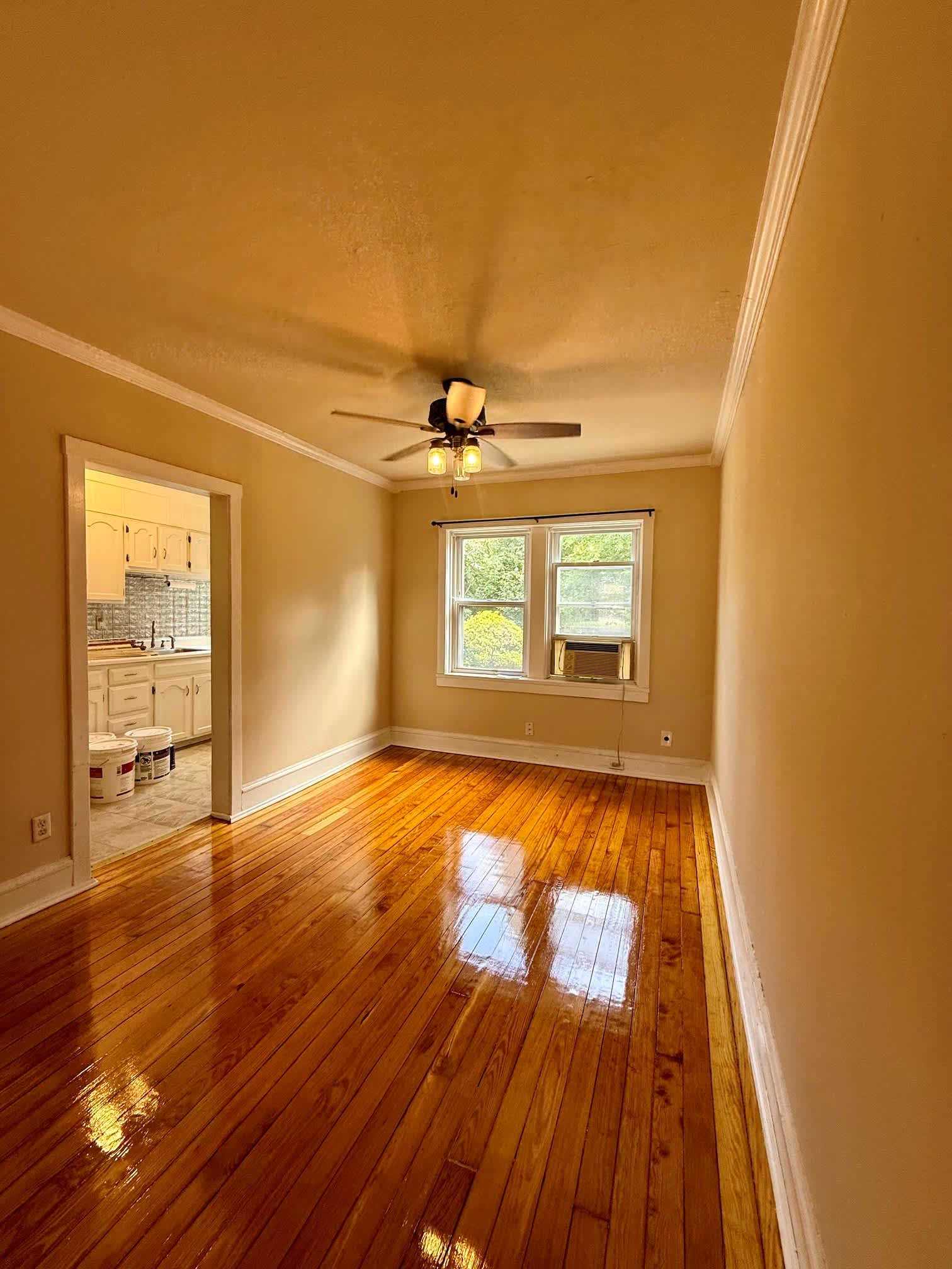 2105 Gilles Street – photo 5