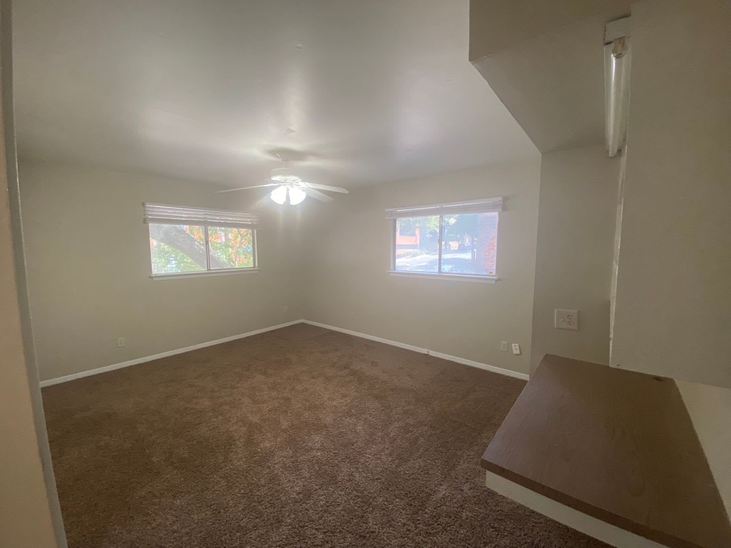 UT PRE-LEASE: West Campus 2 bed/1 bath fourplex unit, Walk to UT, entertainment, restaurants, and more. – photo 5