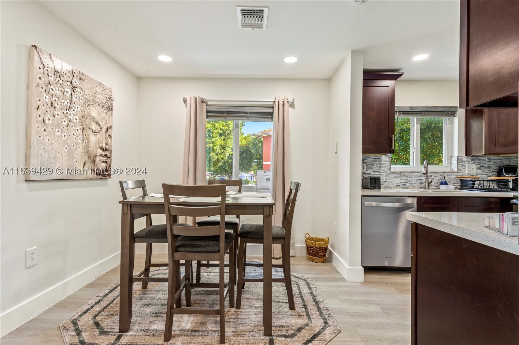 18606 SW 100th Ave – photo 5