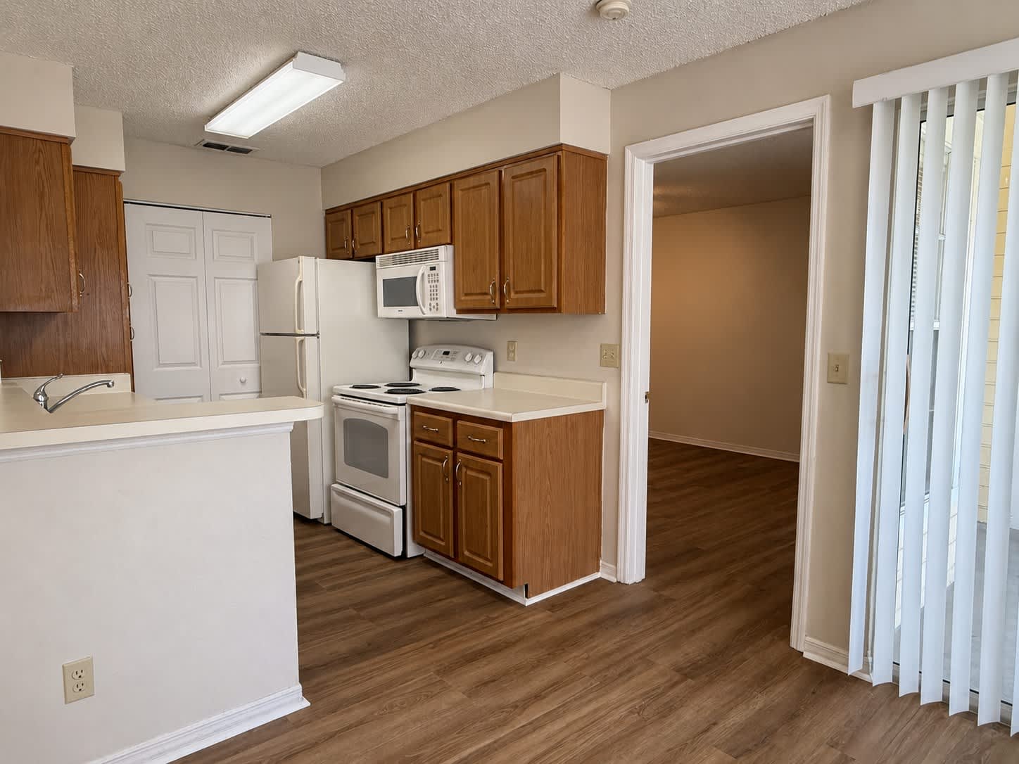 1063 S. Hiawassee Road, unit 1628 – photo 5