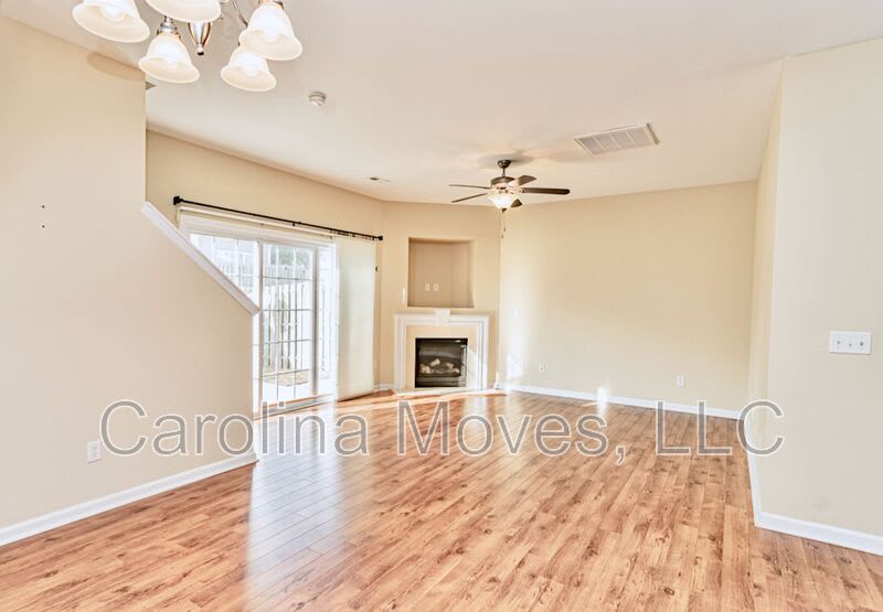 302 Waycross Lane – photo 4
