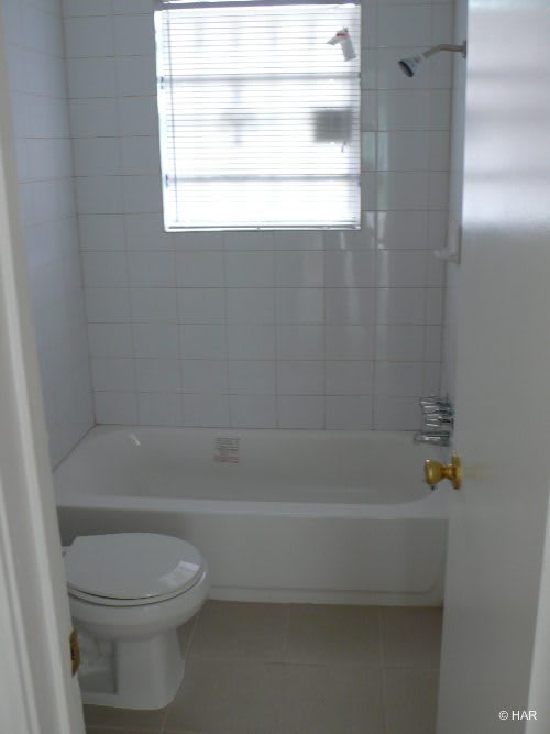 2412 Southmore – photo 3