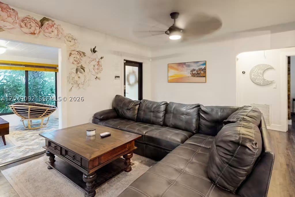 416 SE 19th St – photo 5