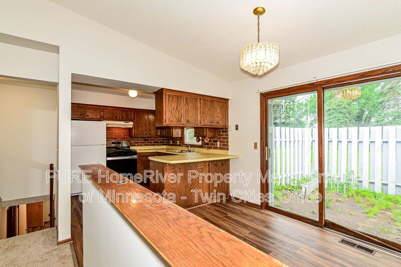7441 Major Ave N – photo 4