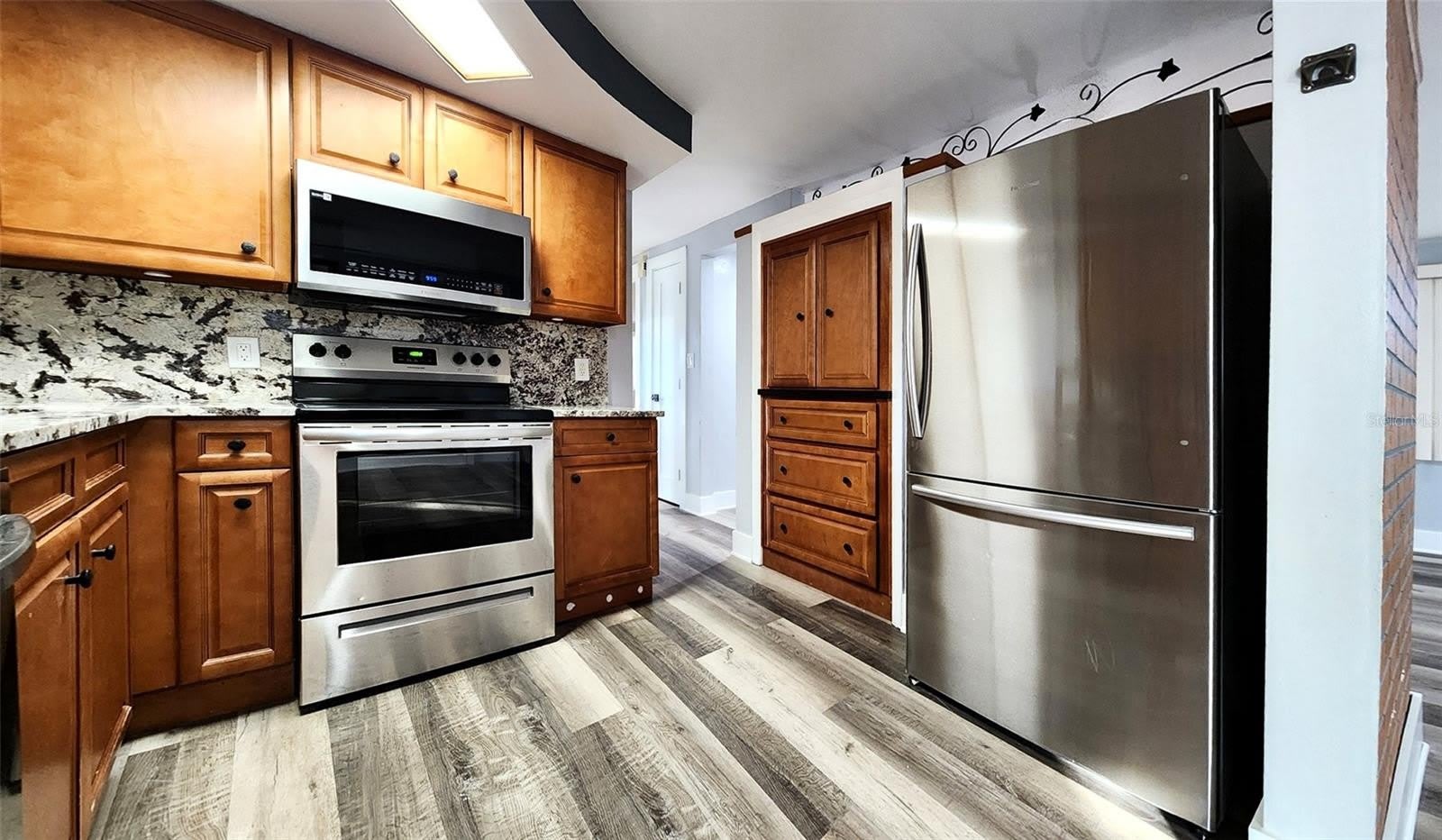 3629 BEDFORD Street – photo 5