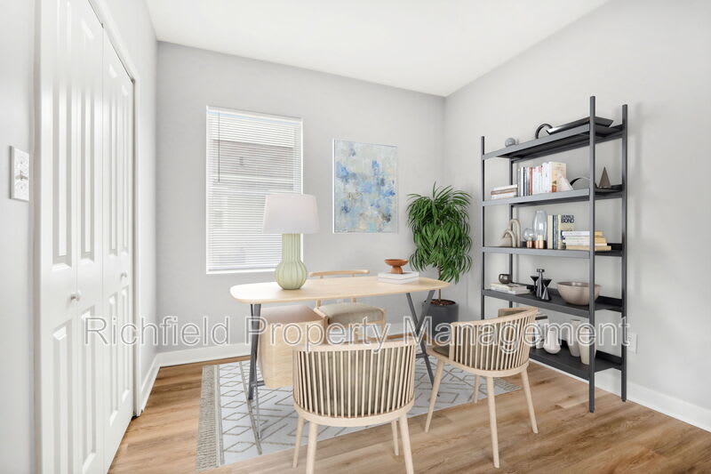 2030 E Maryland St- A – photo 3