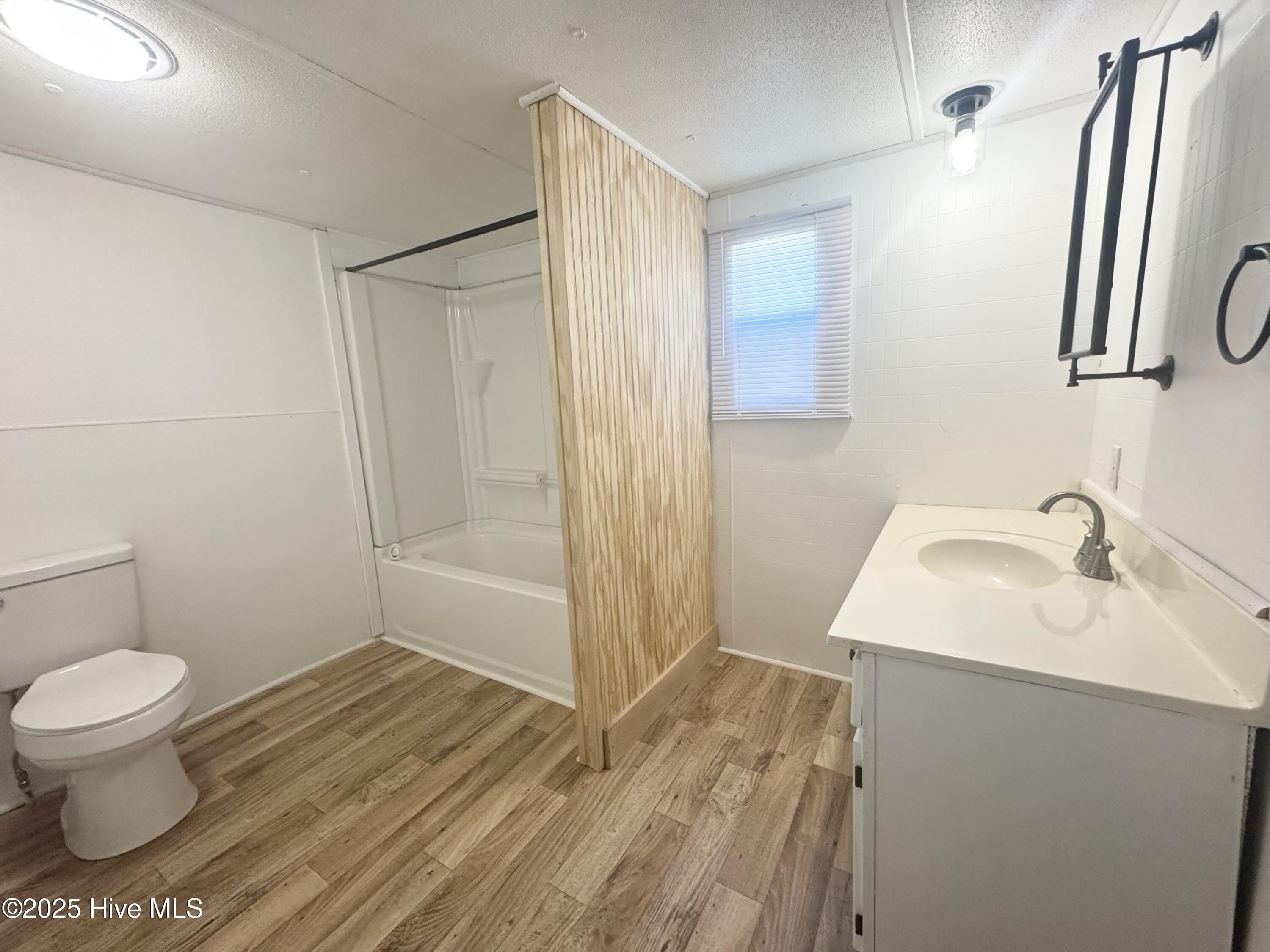 202 Bud Street – photo 4