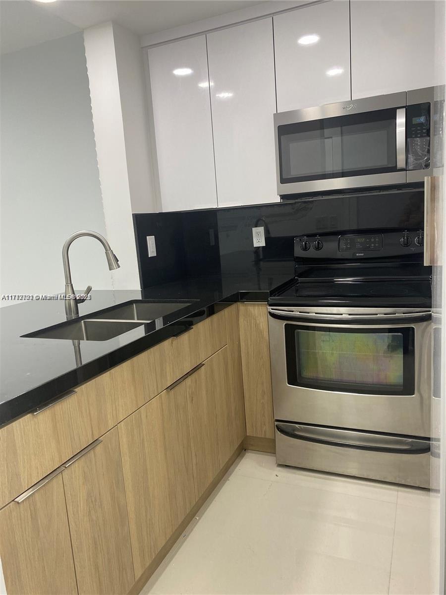 7991 Northwest 8th Street – photo 3