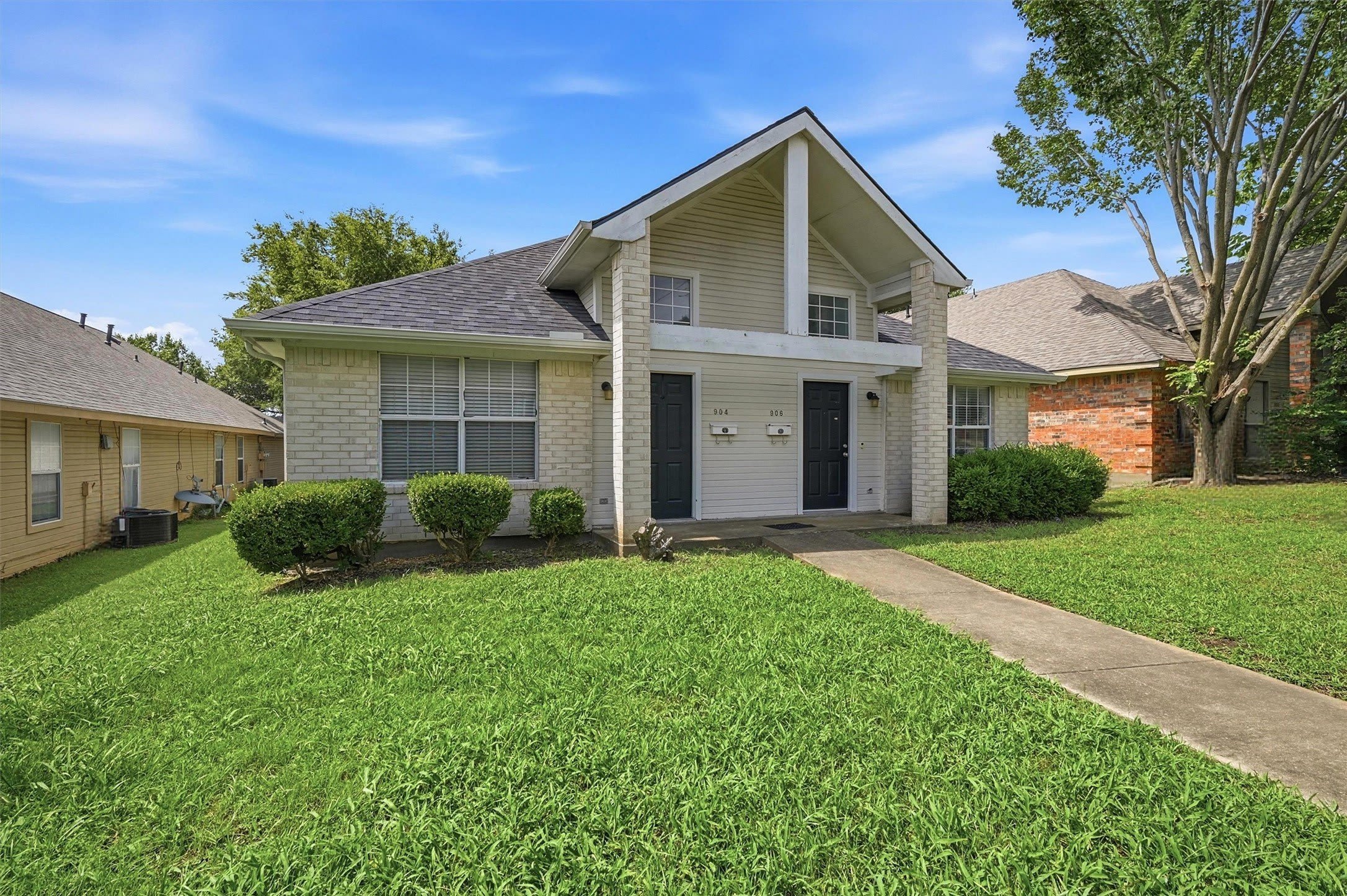906 W Houston Street – photo 3