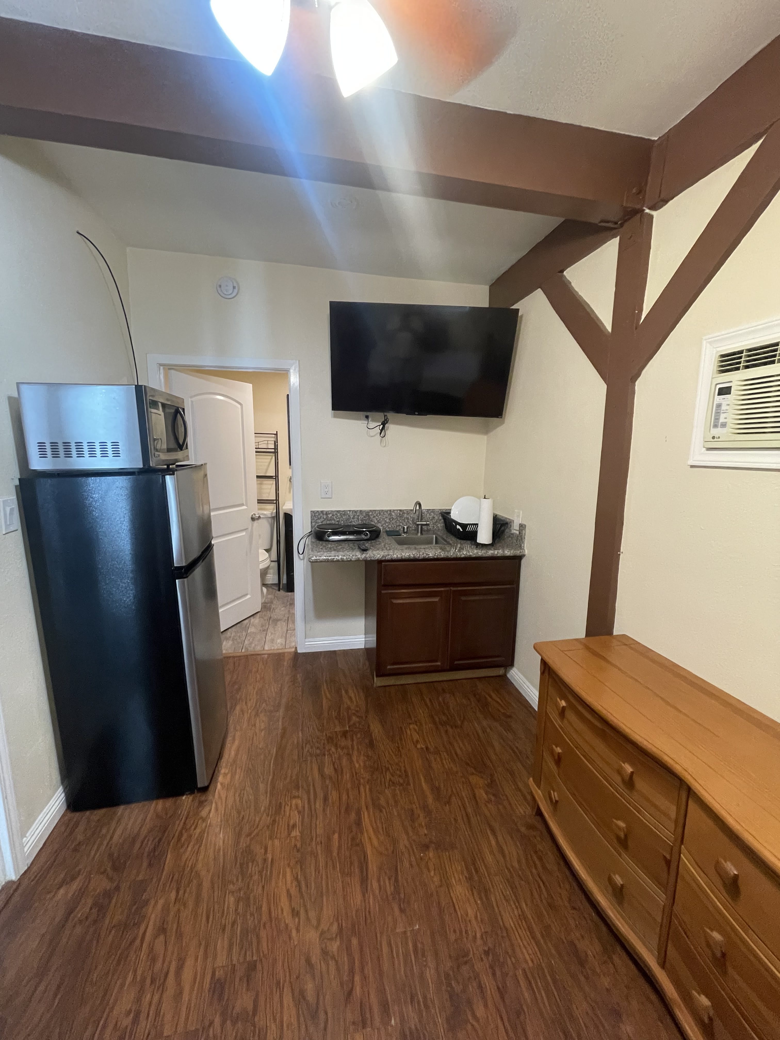 19122 Clymer Street – photo 4