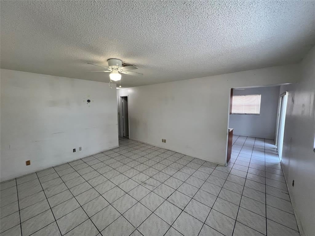 230 SW 1st Street – photo 5