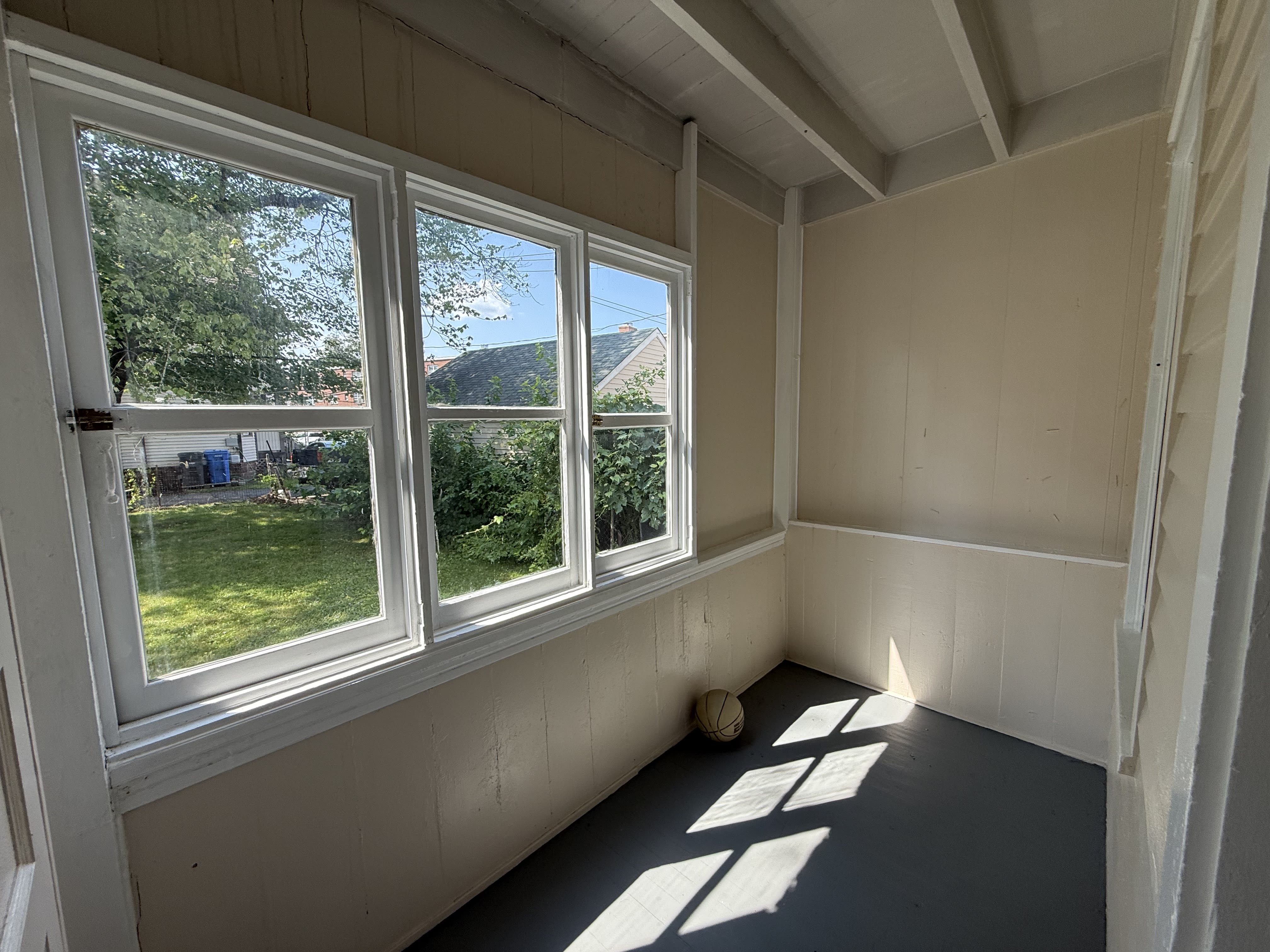 307 New Park Ave – photo 3