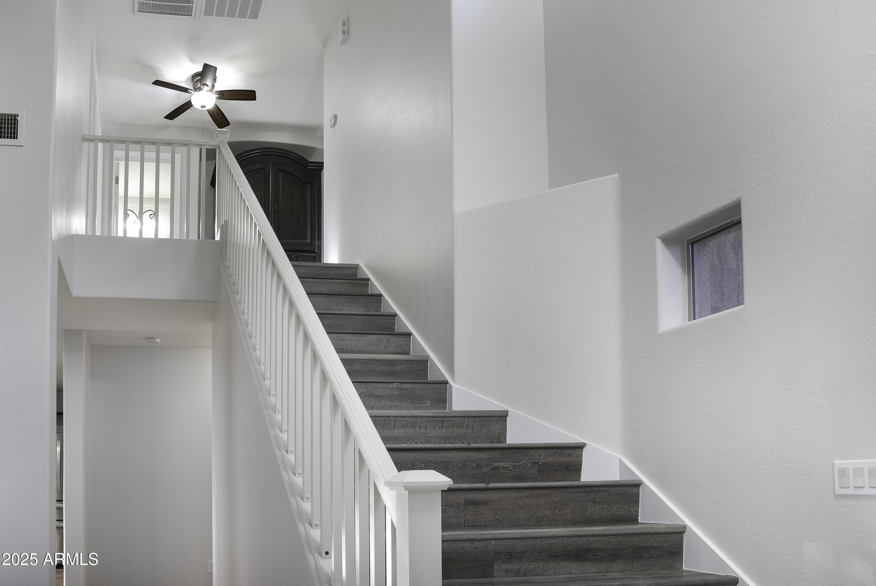42275 W Calle Street – photo 3