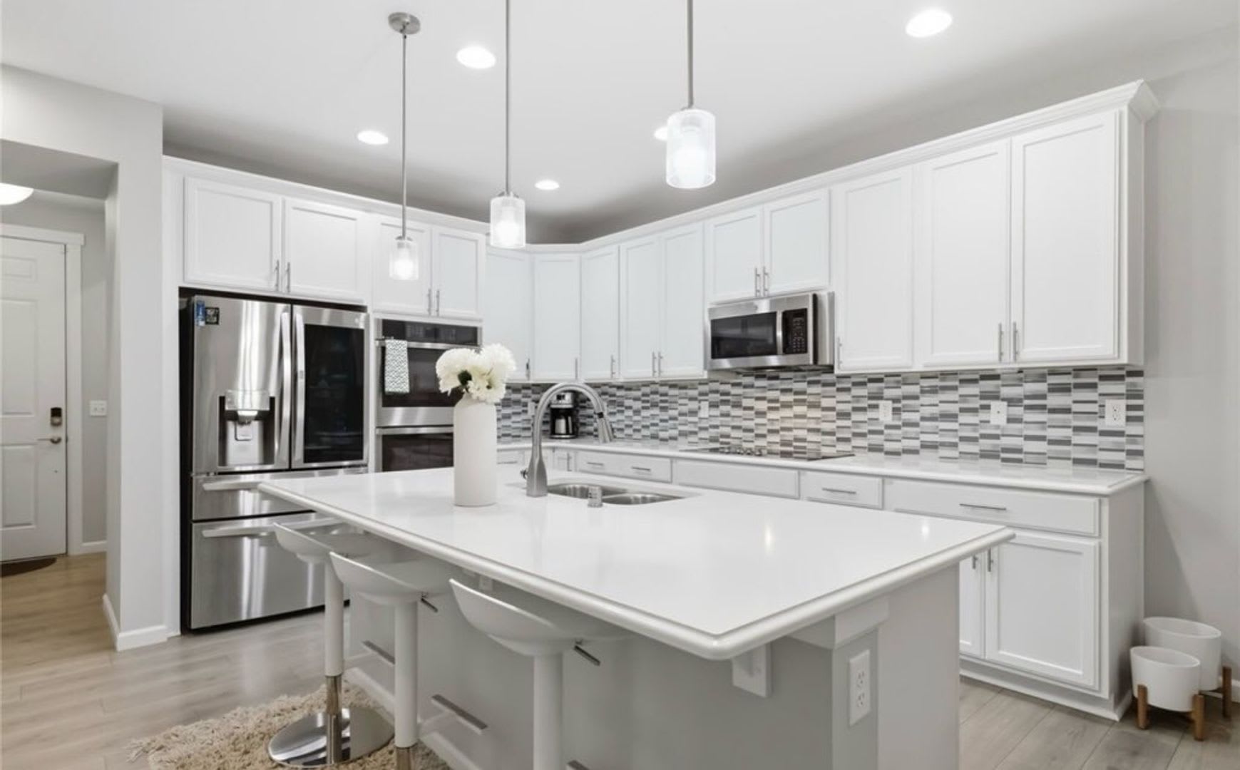 Beautiful Multigenerational Home on a Quiet Cul-de-Sac – photo 4