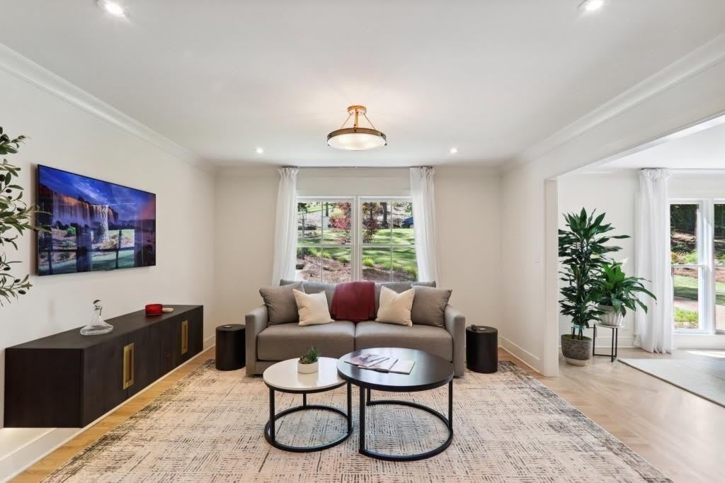 1007 Somerset Drive NW – photo 4