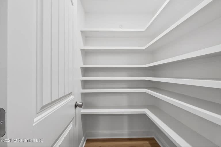 814 West 7th St – photo 3