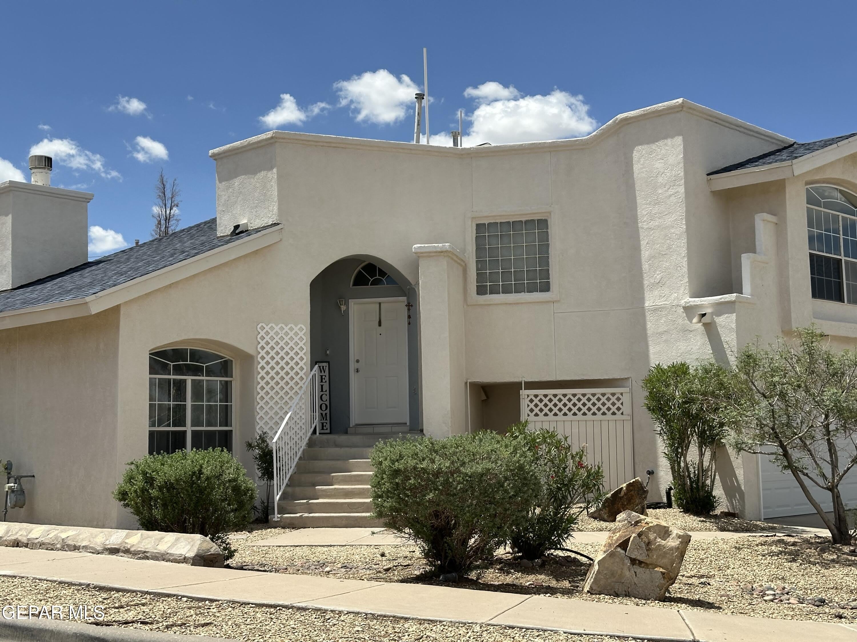 1340 JAMES CRAVENS Court – photo 2