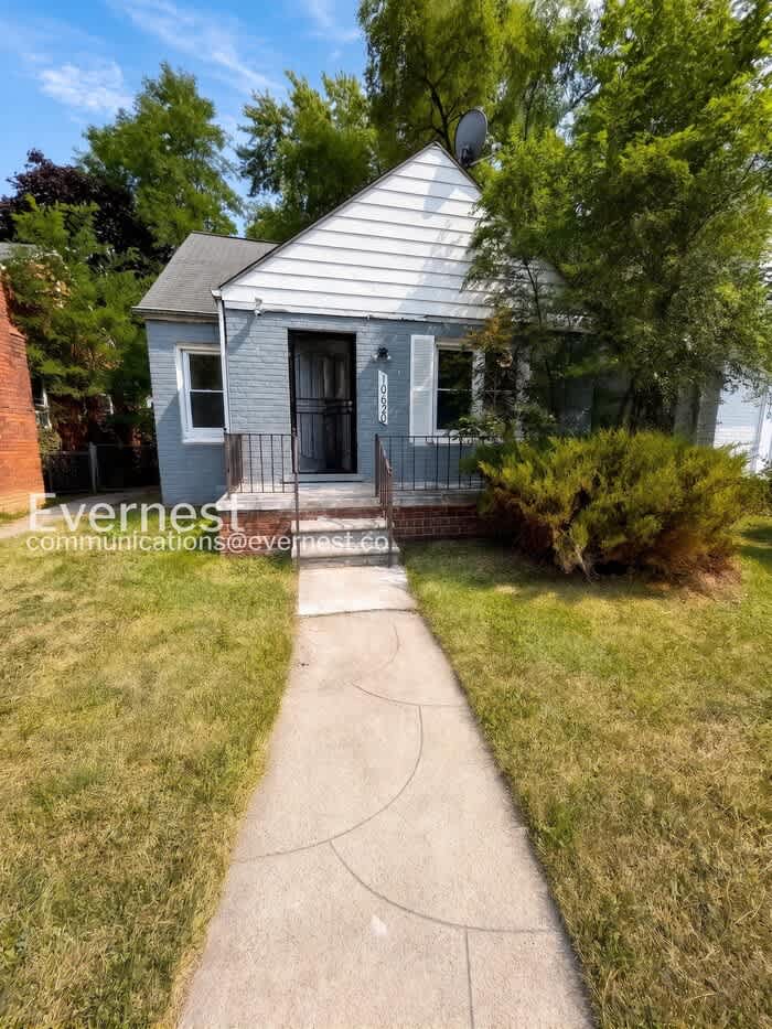 10620 McKinney Street – photo 1