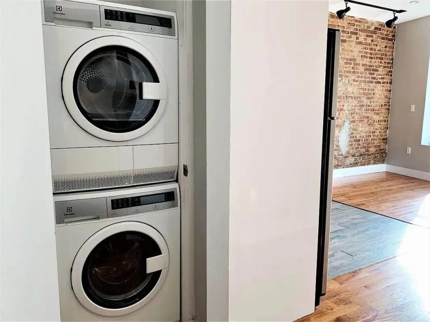 4230 Broadway – photo 2