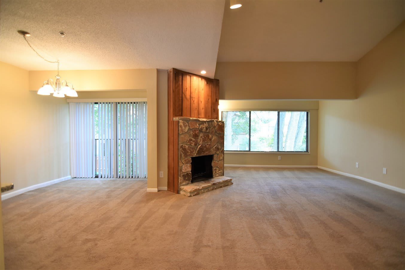 3br 2ba Gated Community just south of DOWNTOWN ORLANDO!!! – photo 3