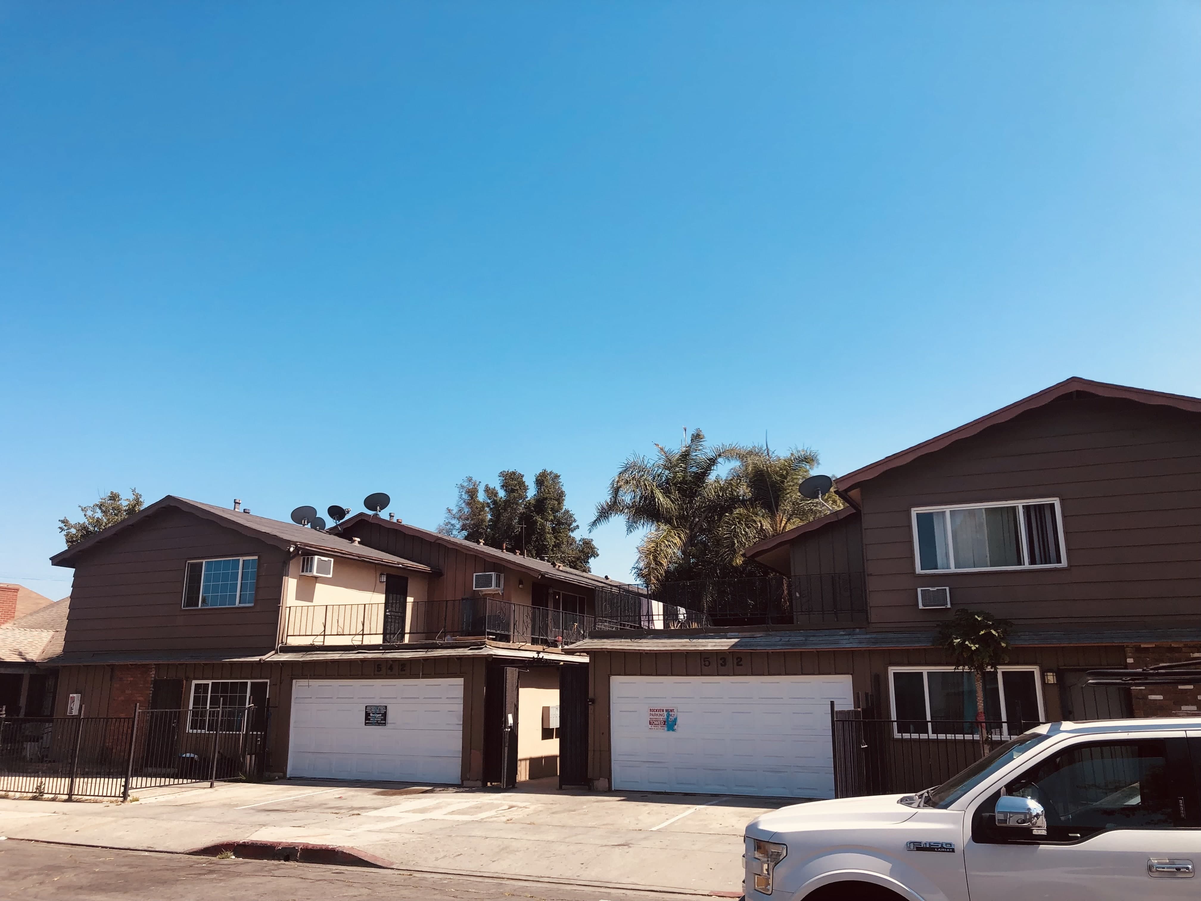 542 E Rhea St – photo 3