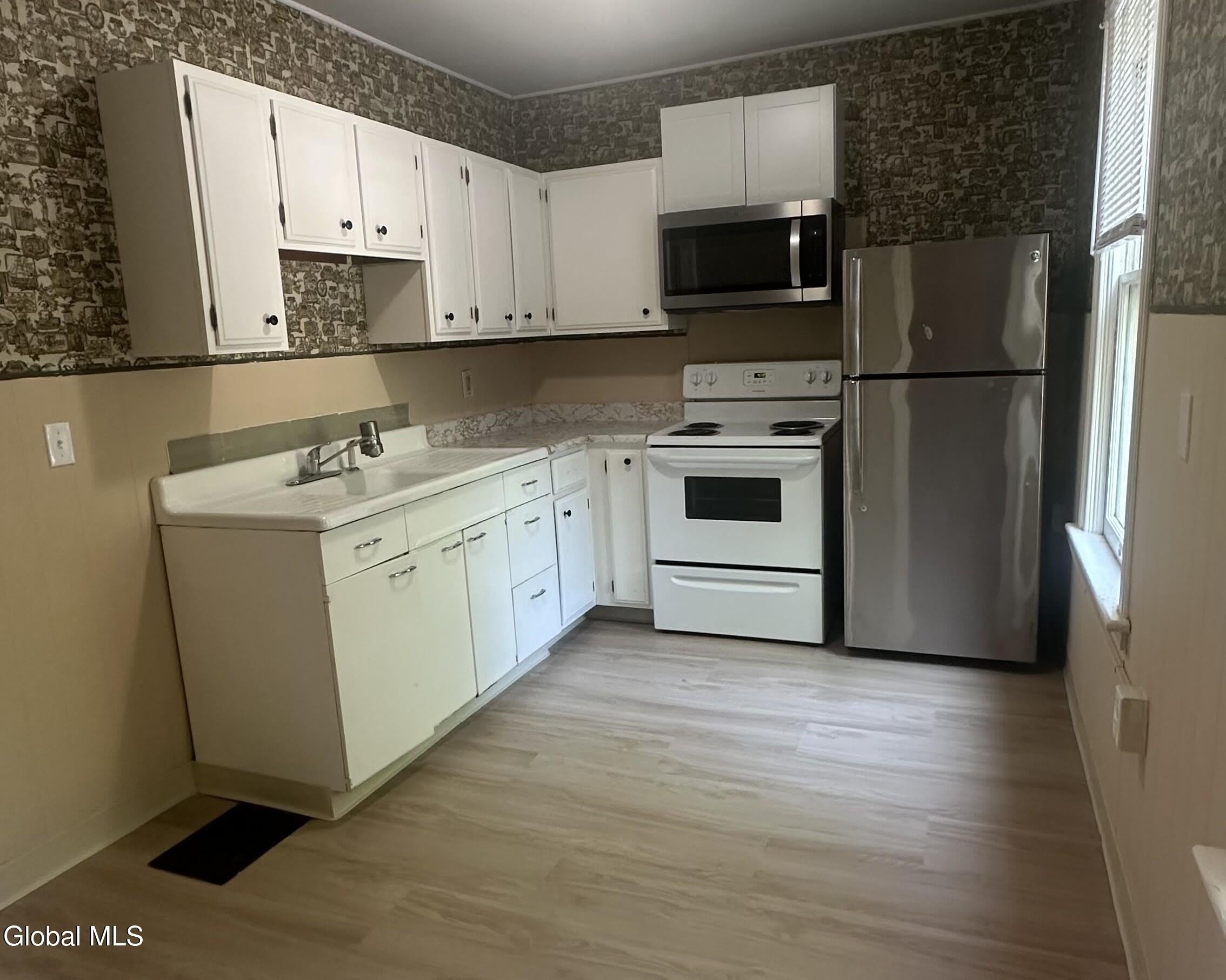 1617 Campbell Avenue – photo 2