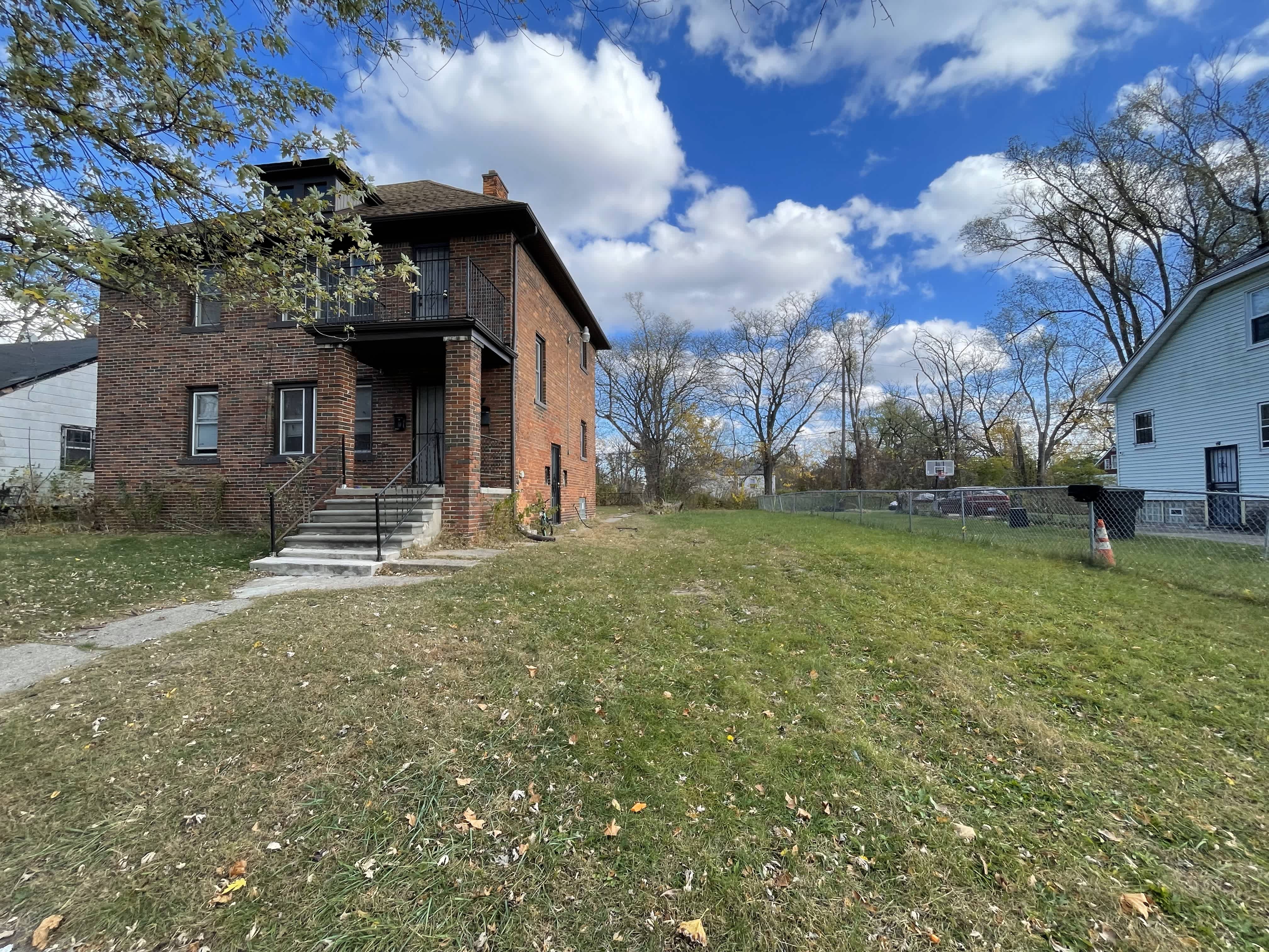 12260 Ward Avenue – photo 3