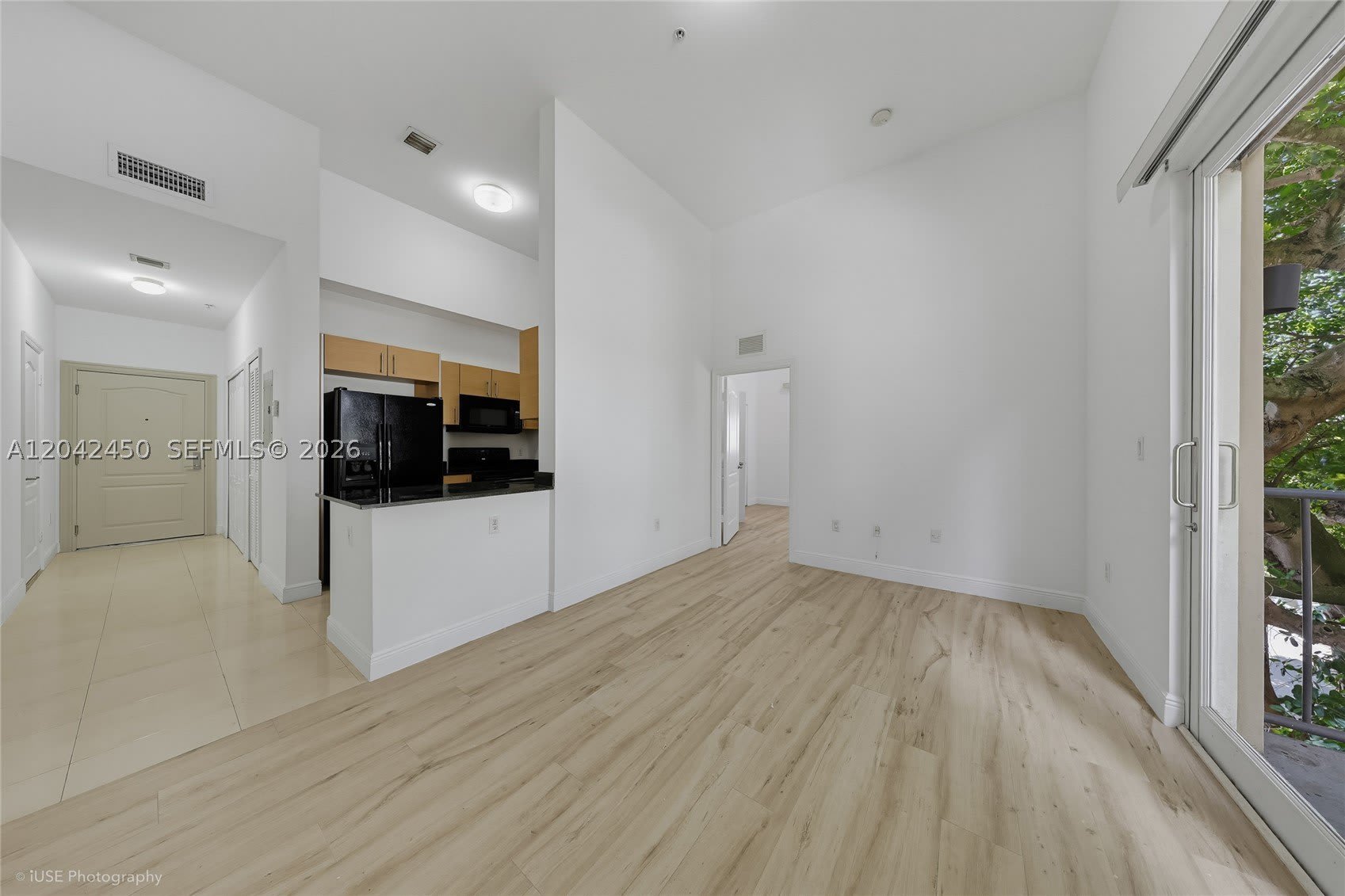 2701 SW 3rd Ave – photo 2