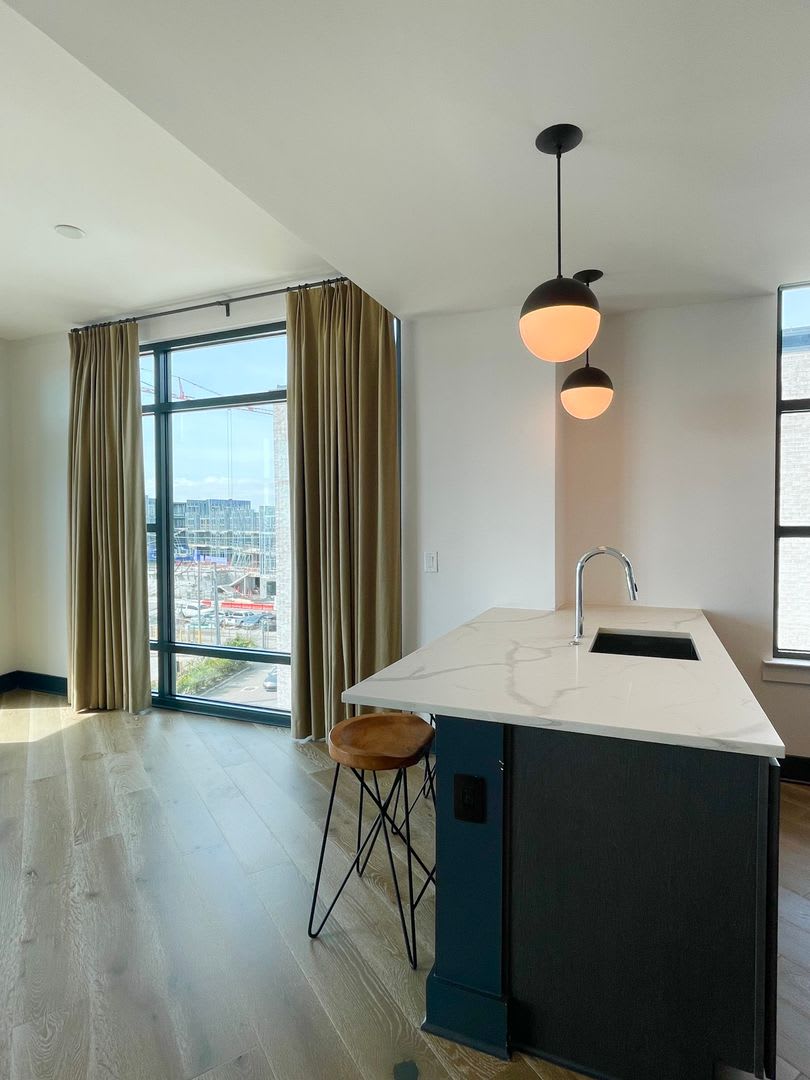 Gorgeous two bedroom newly built condominium at the Gadsden – photo 4