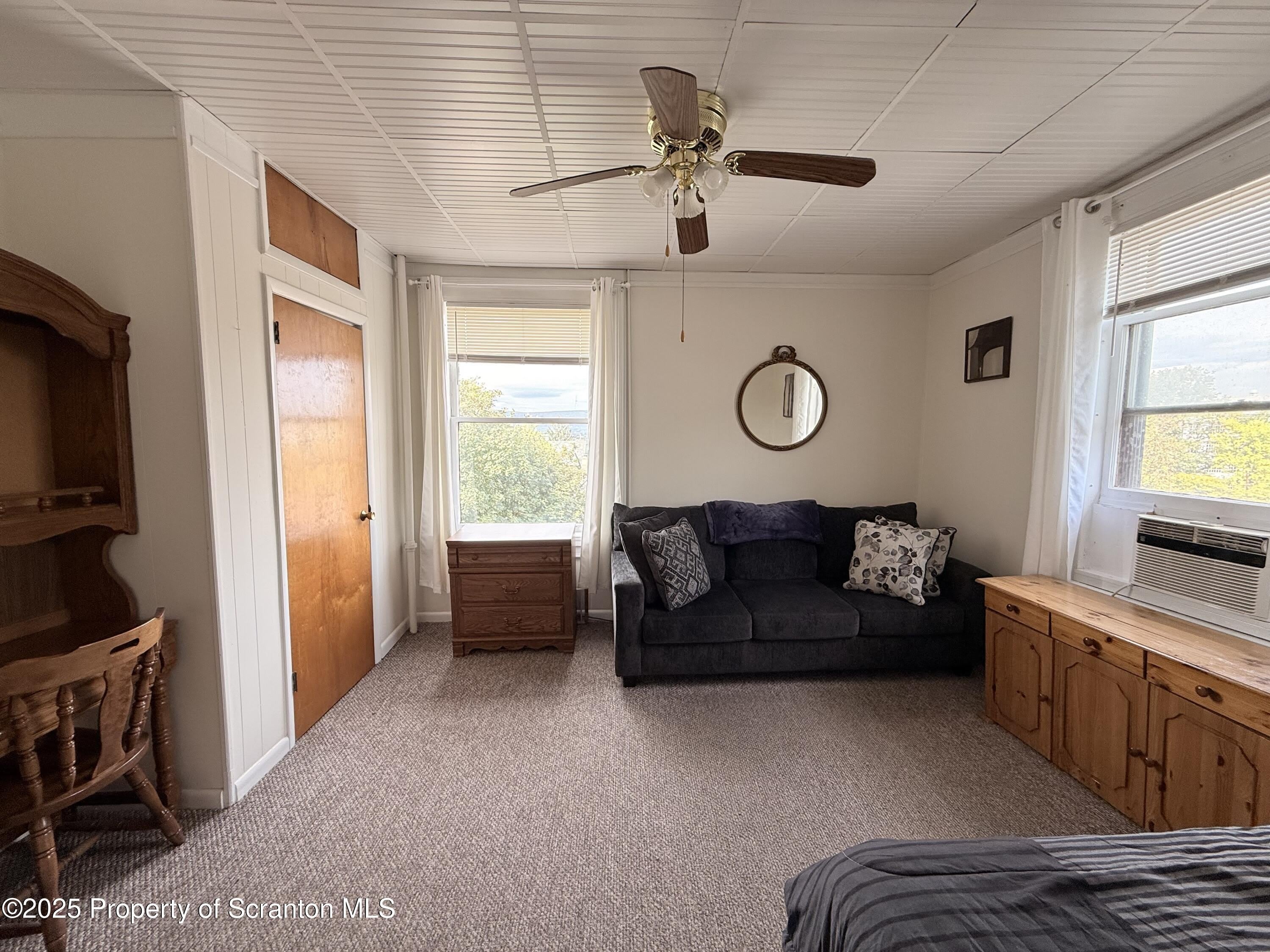 629 Clay Avenue – photo 4