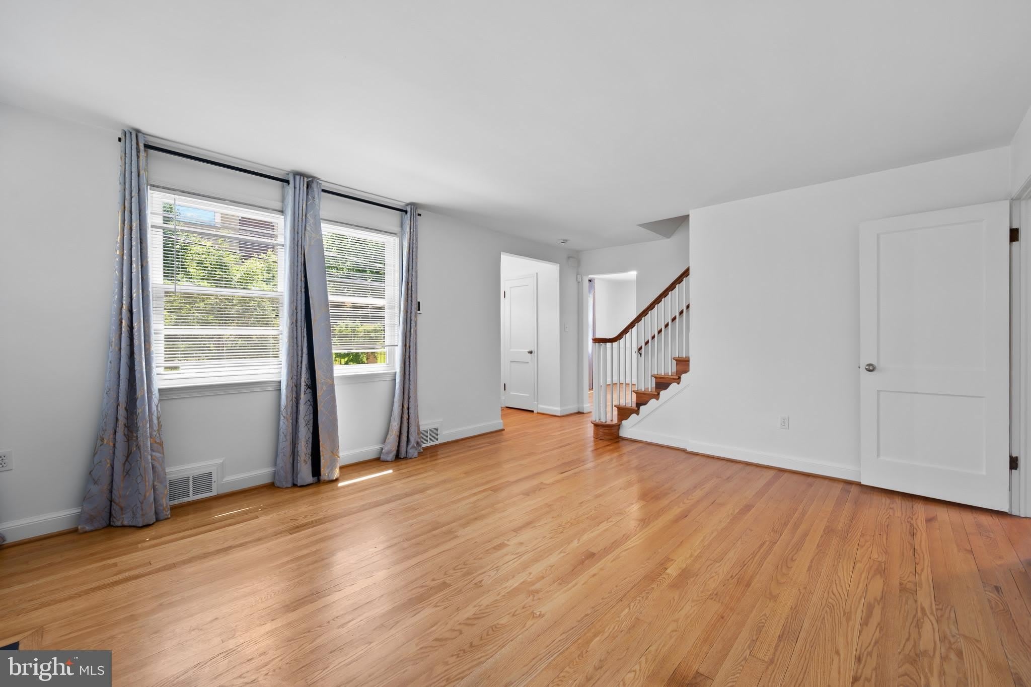 9110 AUTOVILLE Drive – photo 5