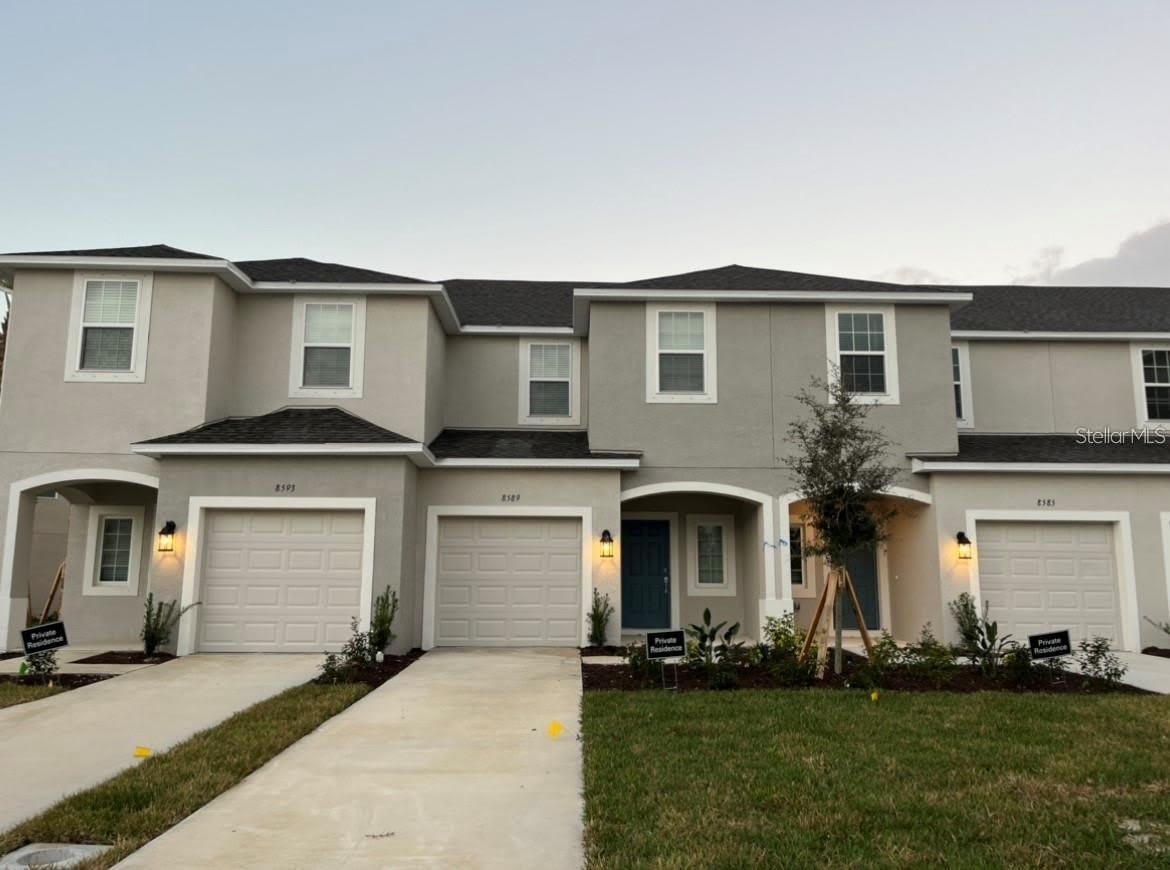 8589 LUNAR SKYE Street – photo 1