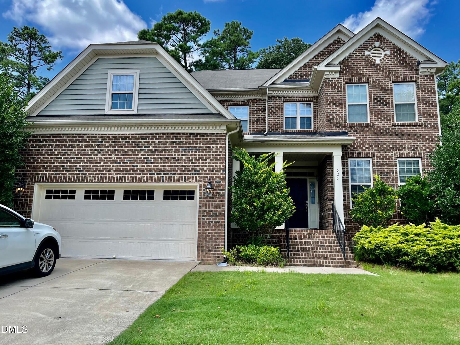 525 Sandy Whispers Place – photo 1