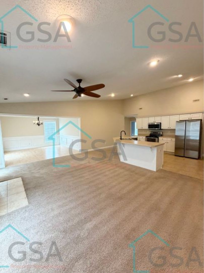 4 Bedroom 3 Bath – photo 2