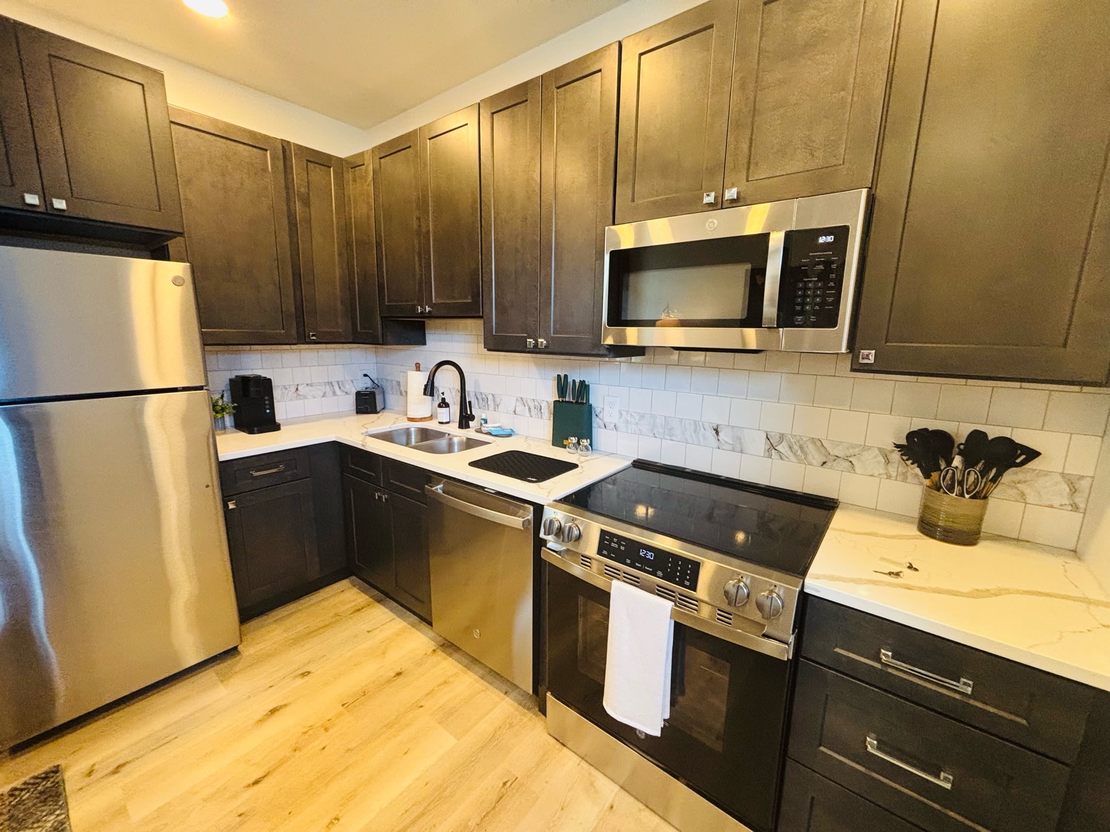 505 Sparella Street B – photo 5