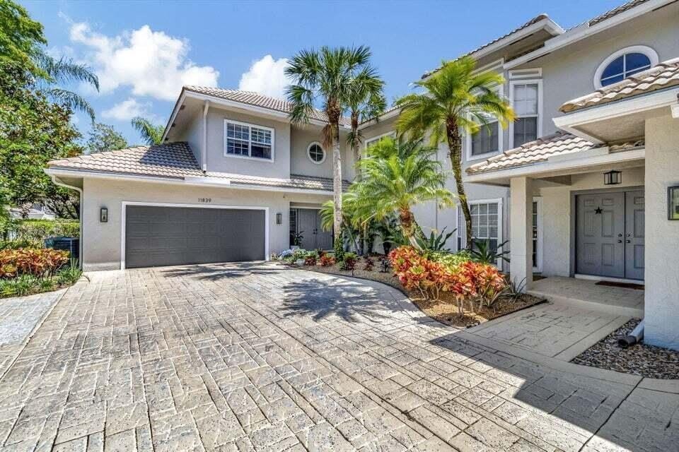 11839 PEBBLEWOOD Drive – photo 5