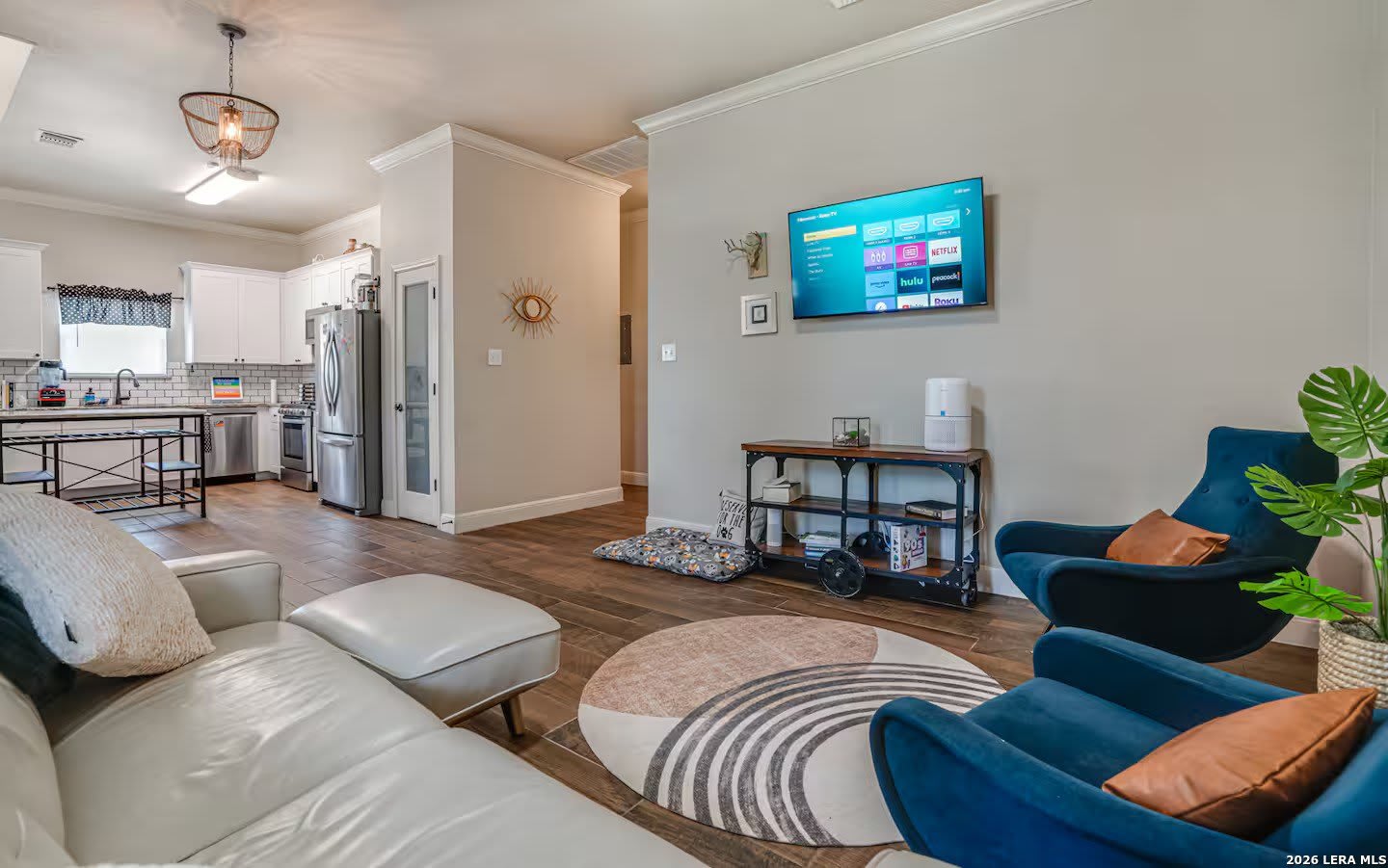 623 Dakota St – photo 5