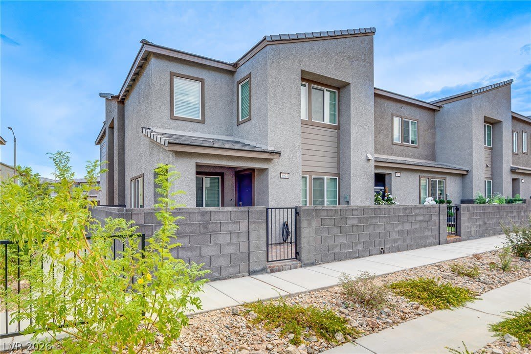 9644 Axel Falls Avenue – photo 4