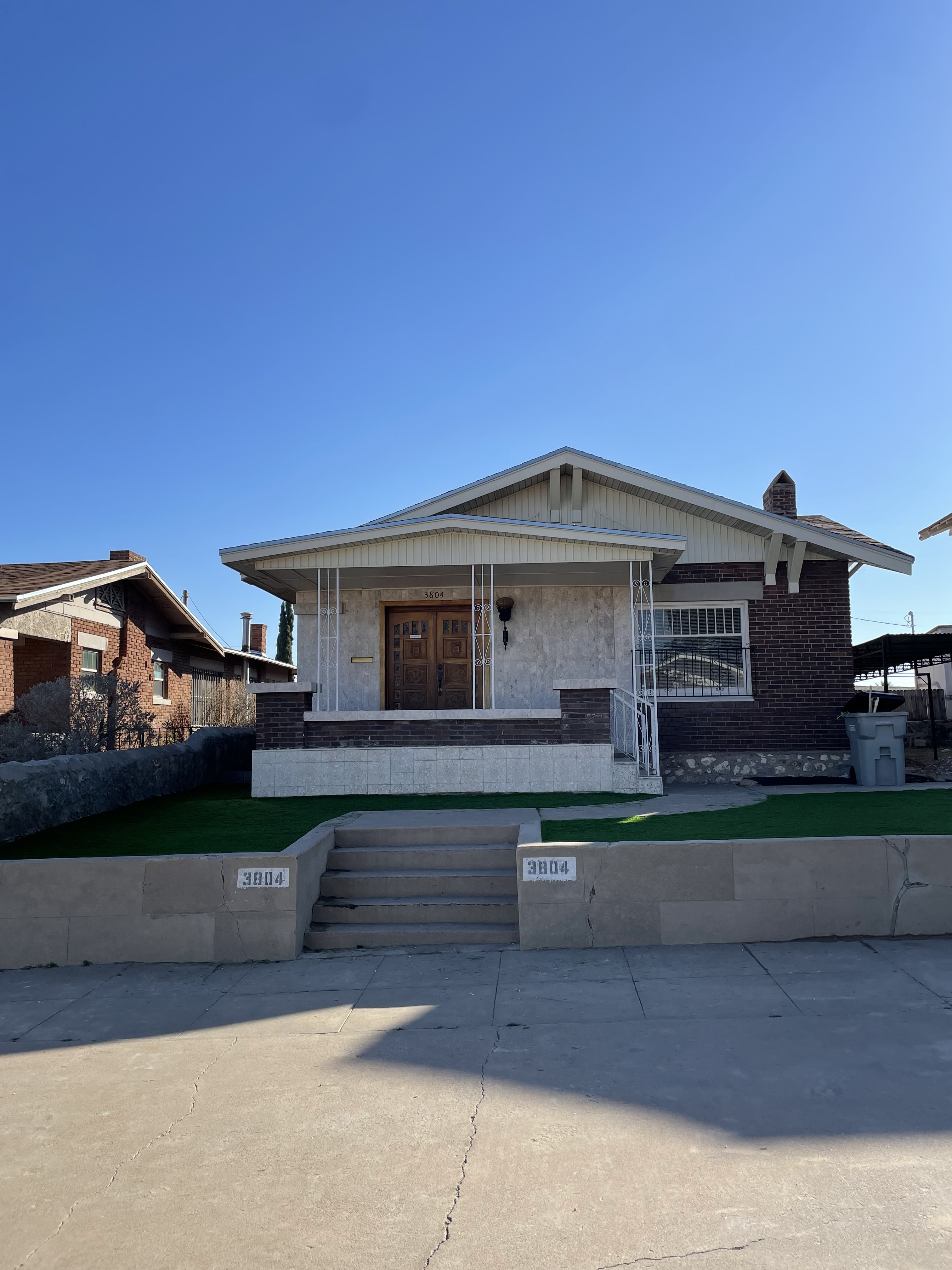3804 Cambridge Avenue – photo 1