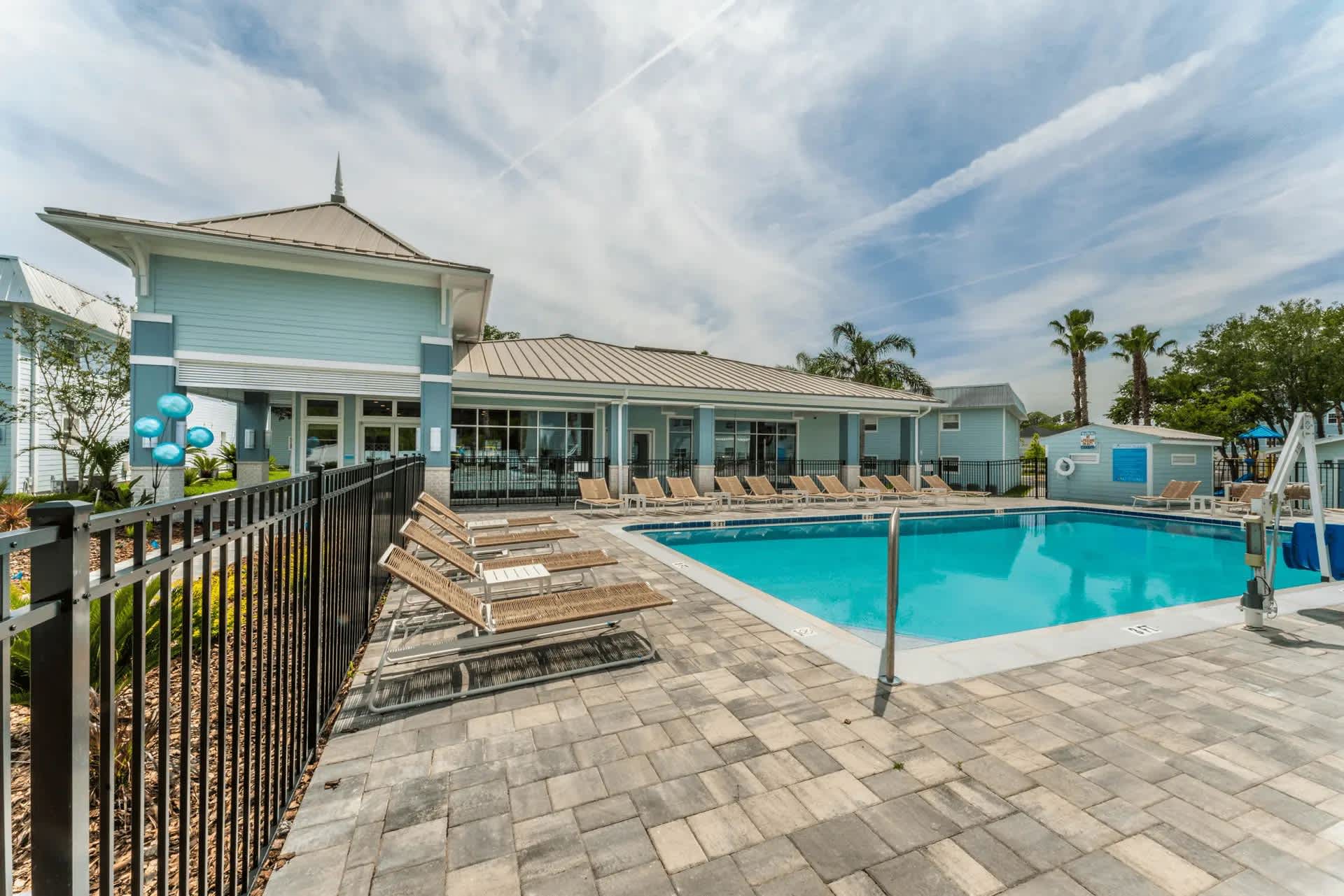 Surf Apartments – photo 2