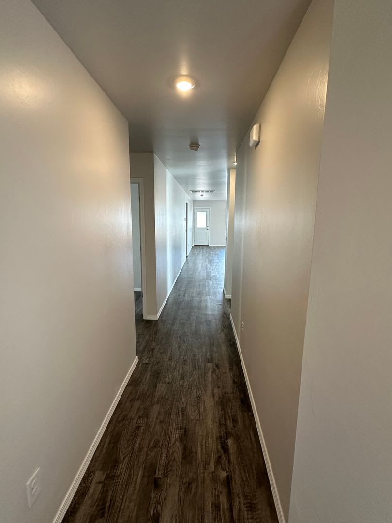 Golden Ticket Special 6 Weeks Rent Free Sign By 8 31 4 Bed 2 Bath Home In Robertson S Landing – photo 4
