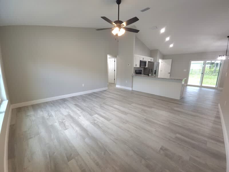 1749 W Lorraine Dr – photo 2