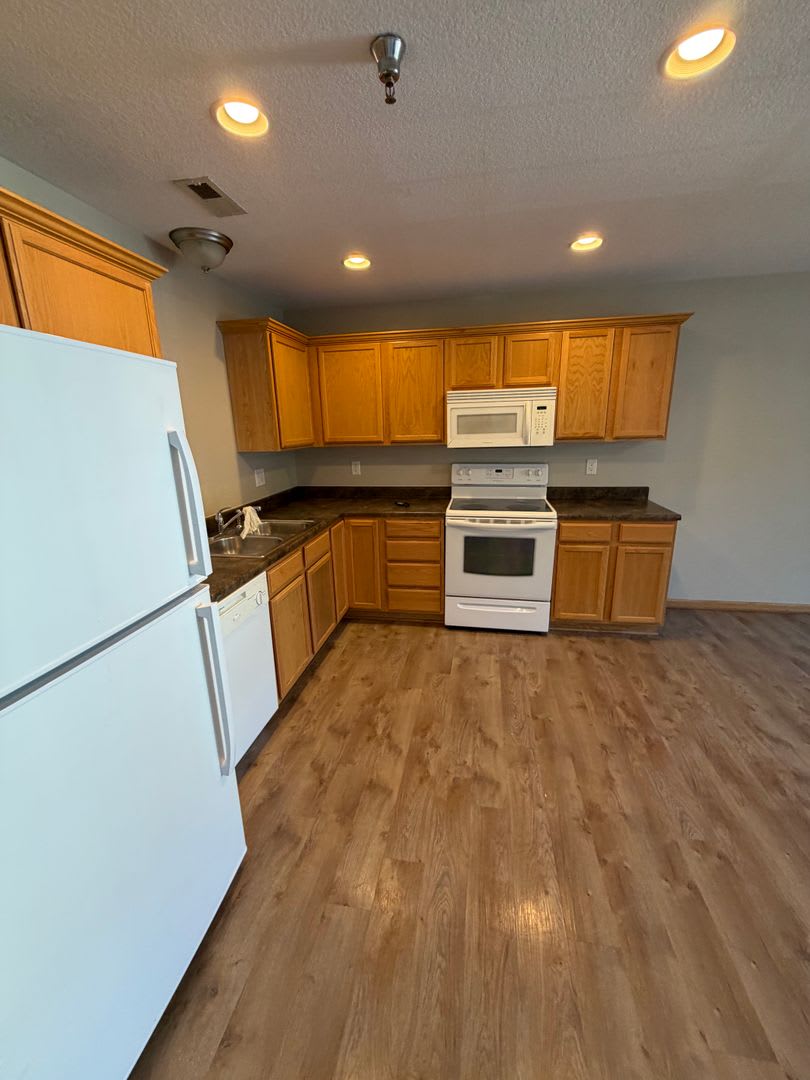 Townhouse Available for Rent In Grimes – photo 3