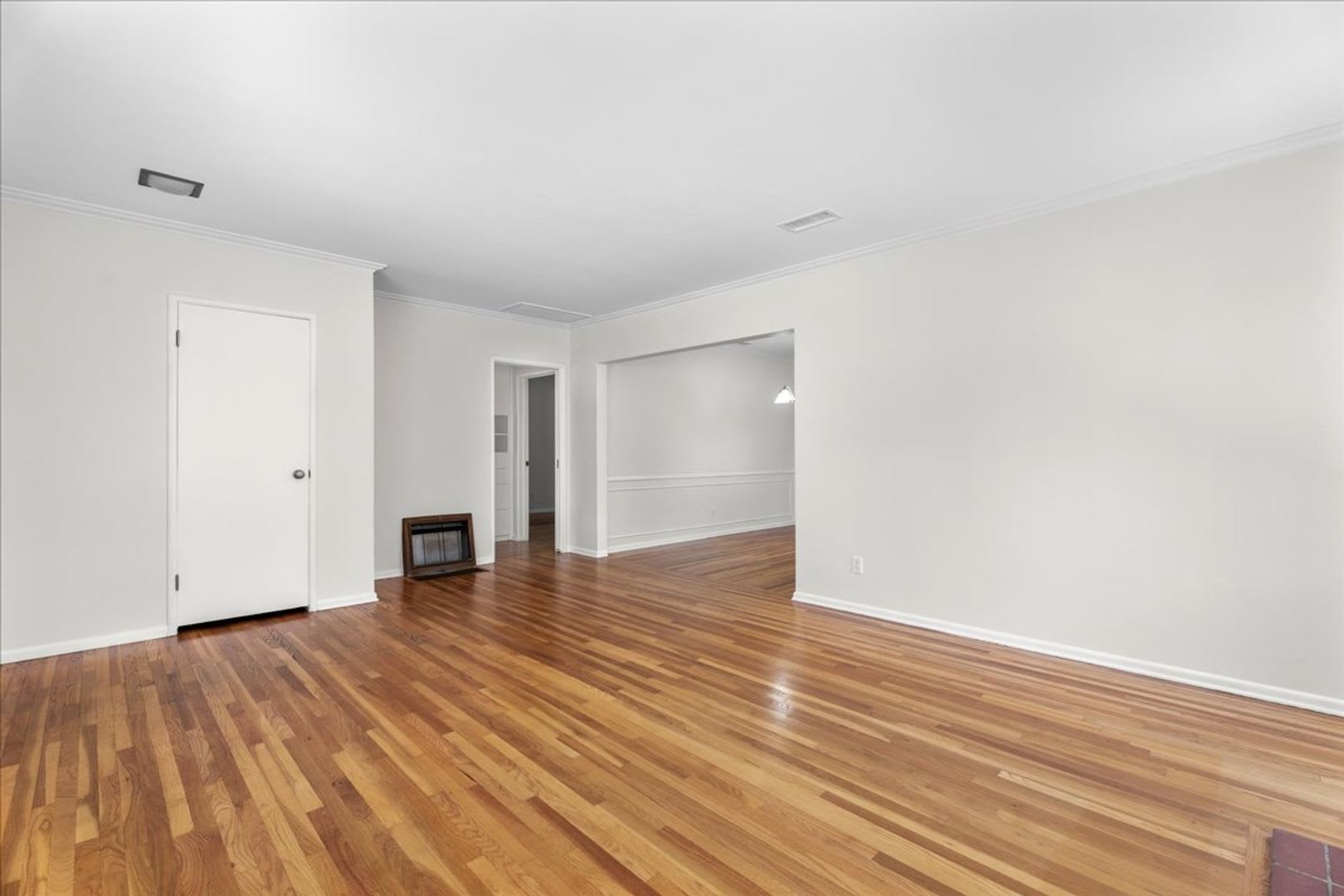 Charming Updated 2-Bedroom Van Nuys Home with Garage and Private Yard – photo 3