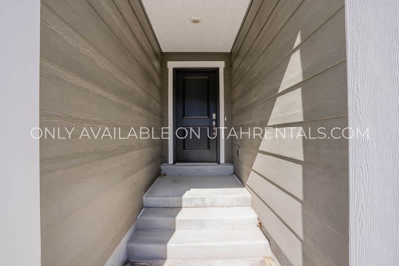 1864 S 460 W – photo 2