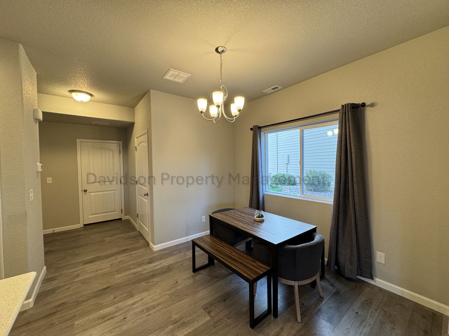 Gorgeous 3 Bedroom Townhouse In Lorson Ranch – photo 4