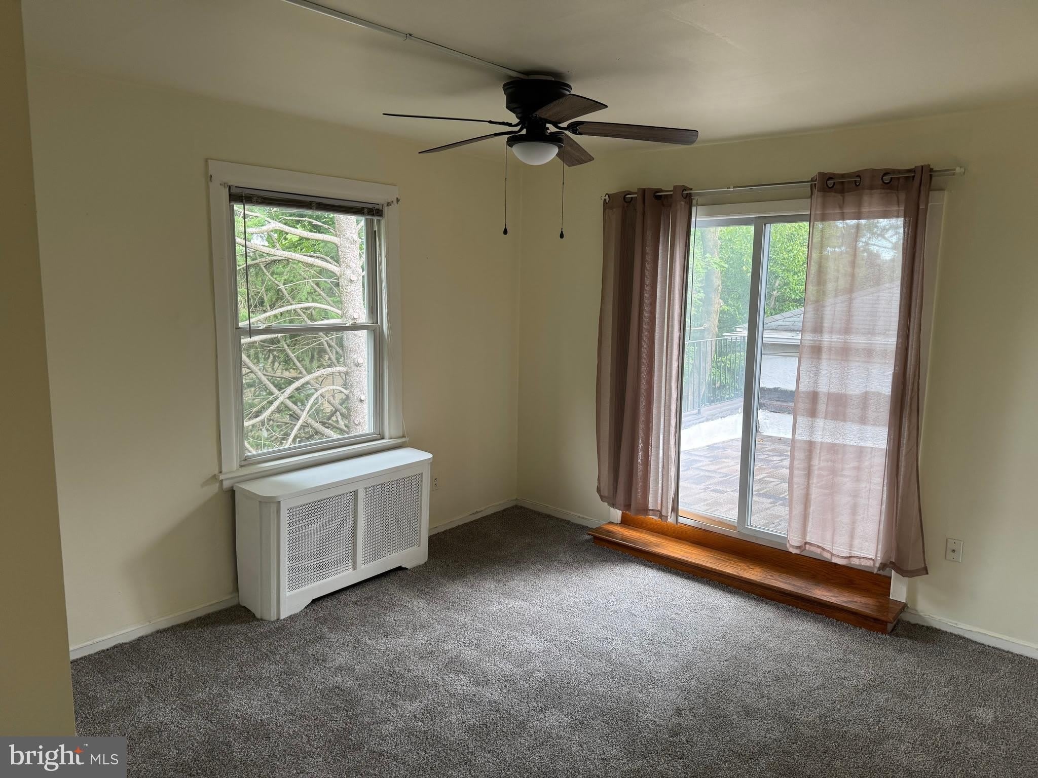 117 MONTGOMERY Avenue – photo 1