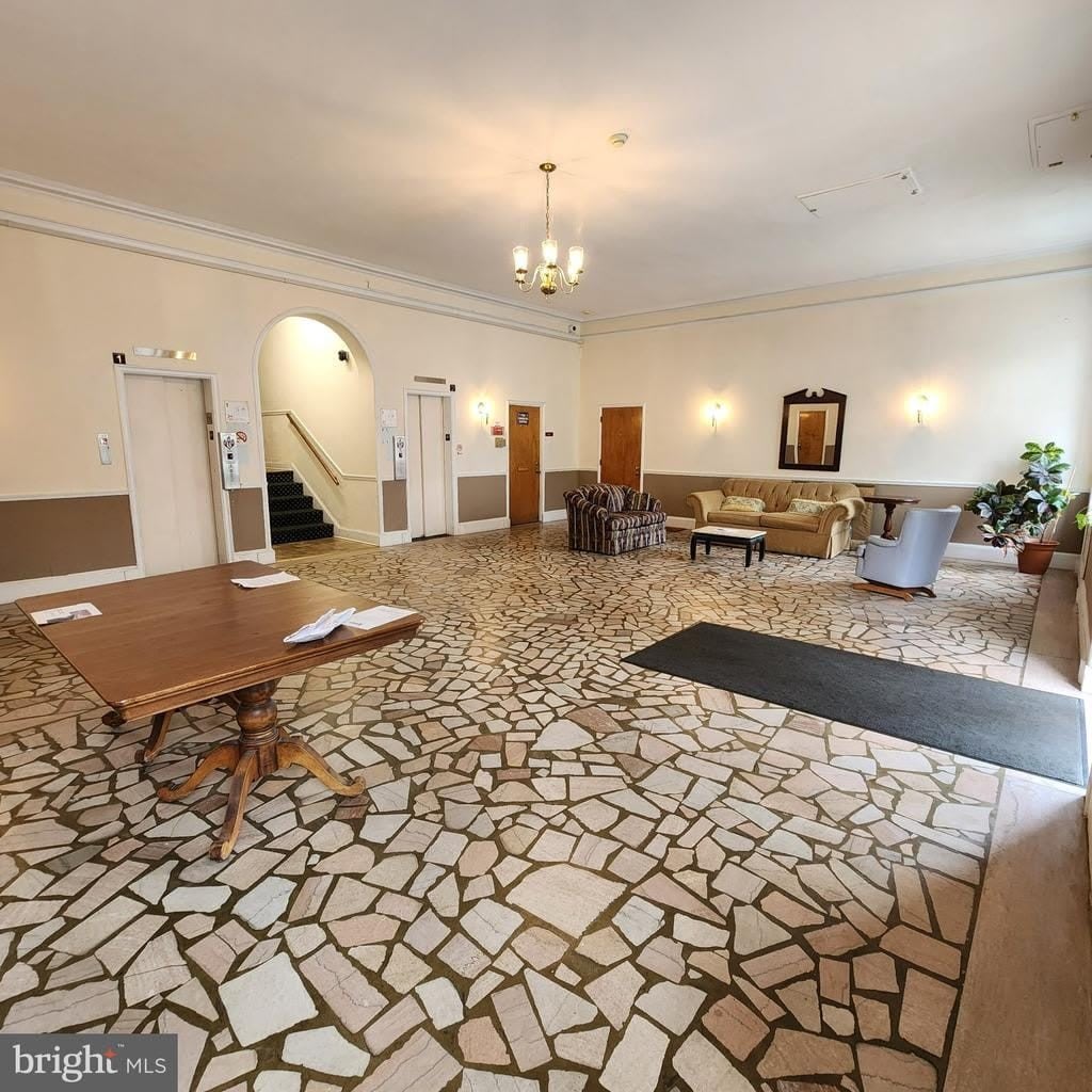 400 Hortter Street N – photo 5