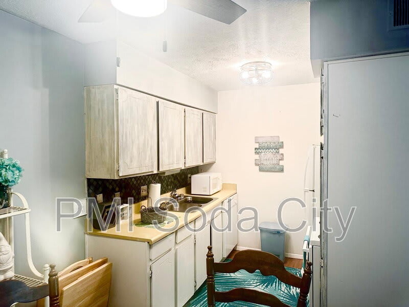 810 Old Manor Road – photo 3
